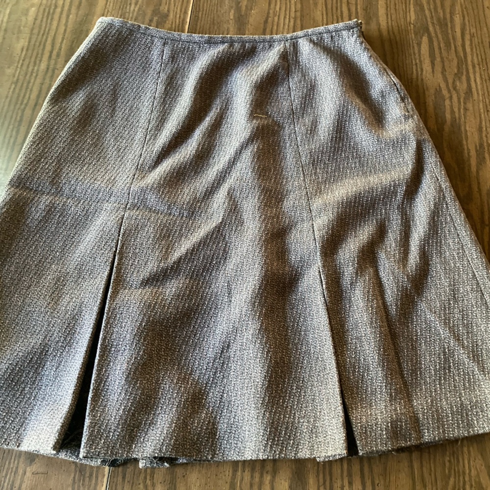 Brown pleated skirt, Amanda Smith size 12 side zipper lace in pleats